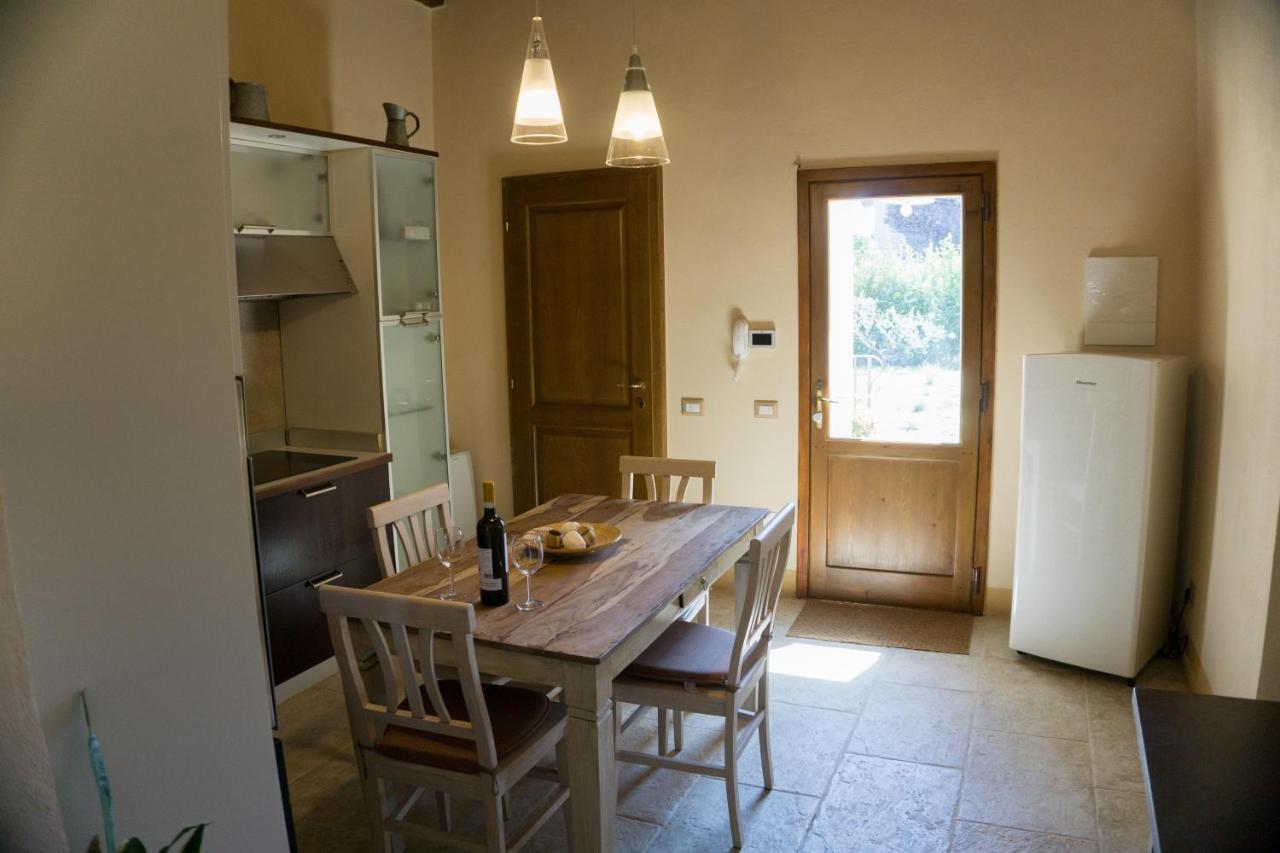 Antica Casa Del Glicine Apartment Поджибонси Екстериор снимка