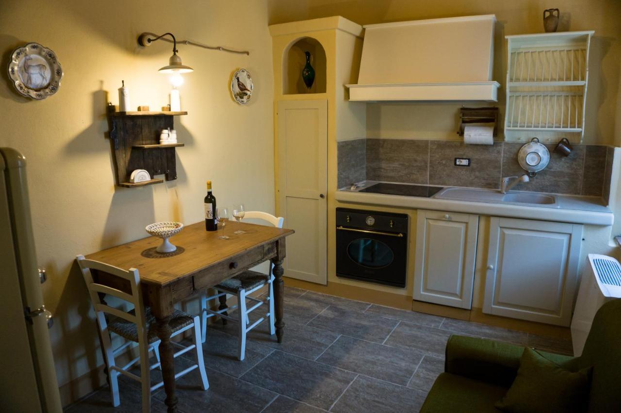 Antica Casa Del Glicine Apartment Поджибонси Екстериор снимка