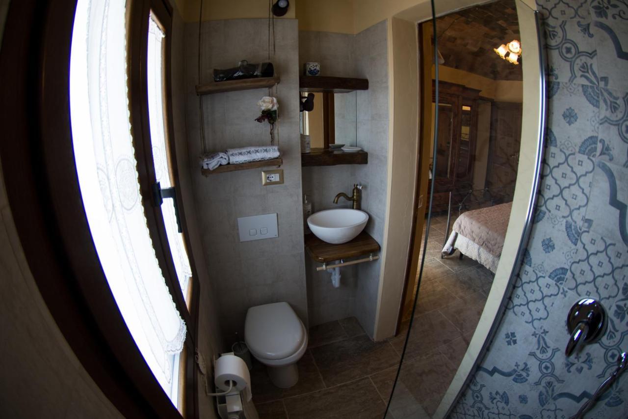 Antica Casa Del Glicine Apartment Поджибонси Екстериор снимка