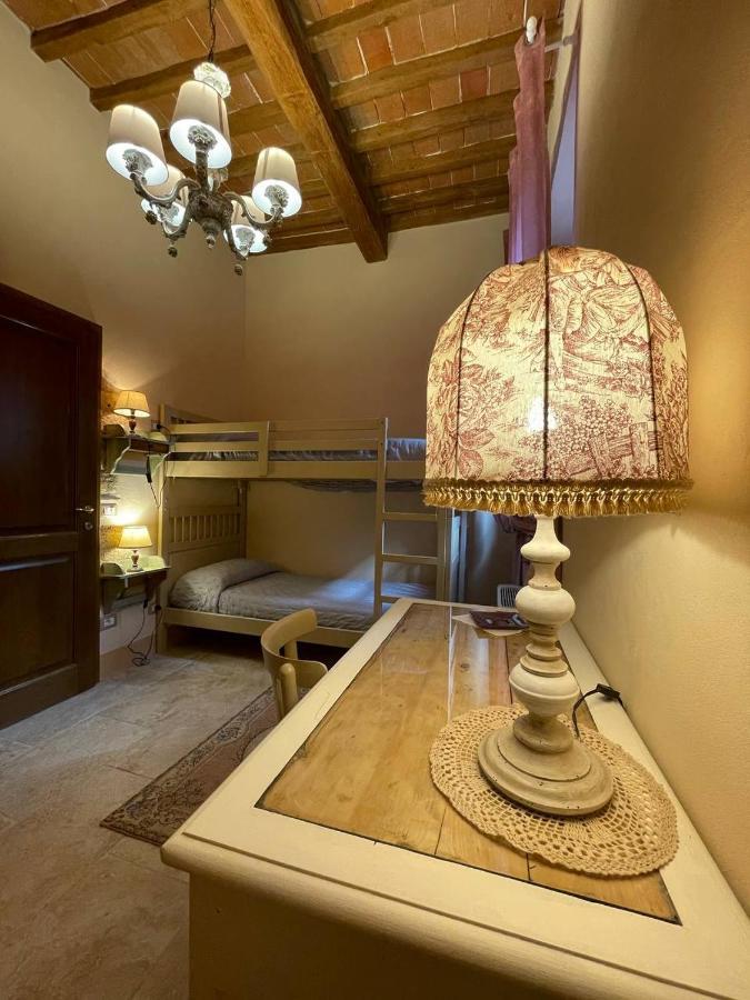 Antica Casa Del Glicine Apartment Поджибонси Екстериор снимка